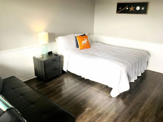 The Iona Heights Inn
