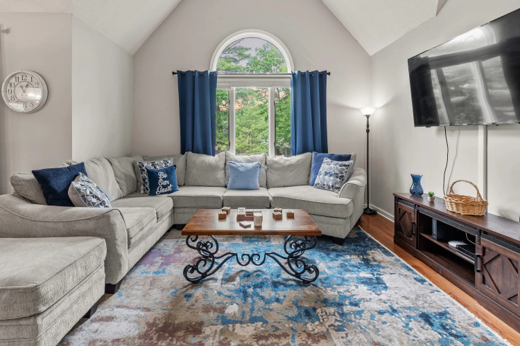 The Boulder Inn By Avantstay Indoor Hot Tub, Game Room, Outdoor Fire Pit - Pocono Pines, PA