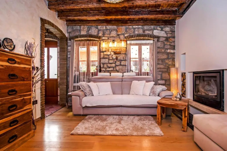Villa Carera