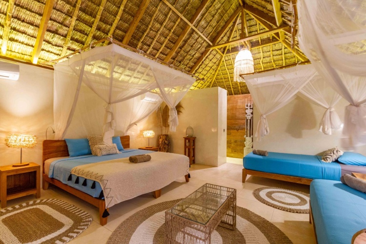 Bungalow with sea view
