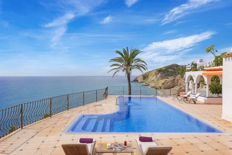 5 Bedrooms Villa with sea view