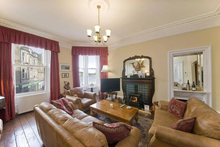 Knap Guest House