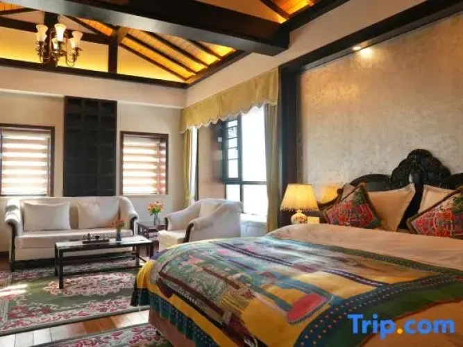 Deluxe Double Suite