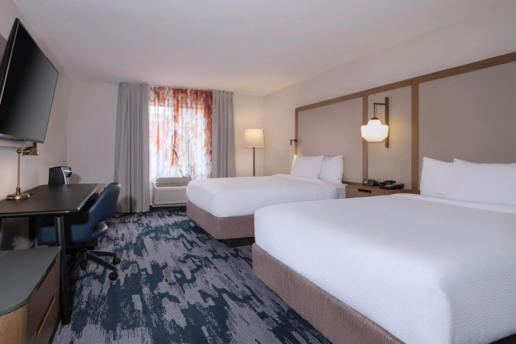 Fairfield Inn and Suites by Marriott Denton