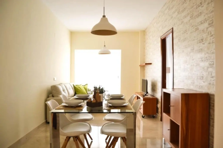 1 Bedroom Apartment