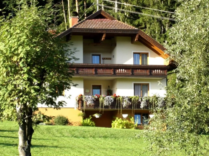 3 Bedrooms Apartment with balcony