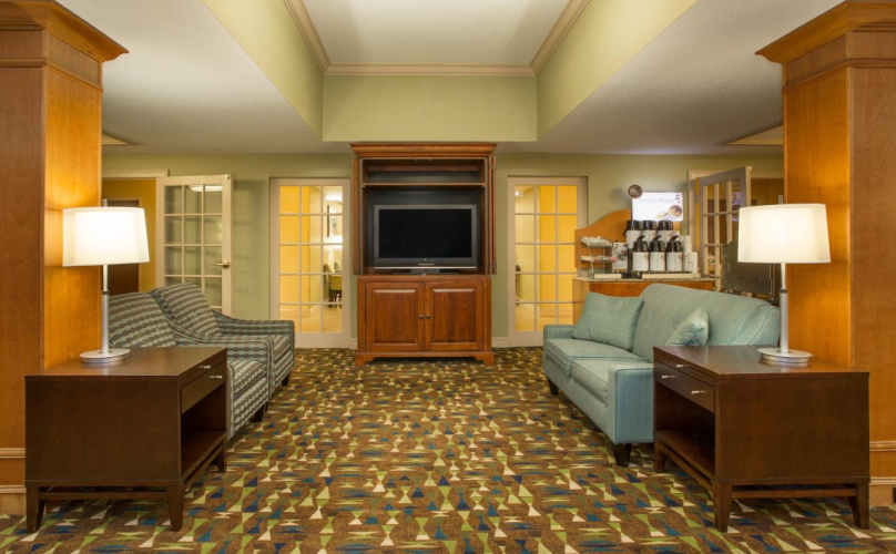 Holiday Inn Express Hotel & Suites Kalamazoo