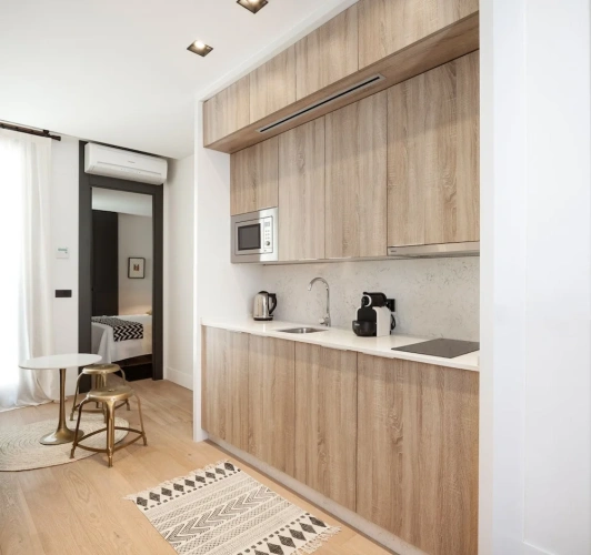 2 Bedrooms Business Apartment