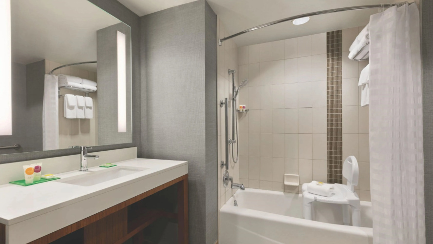 Hyatt Place Baltimore Inner Harbor photo 12