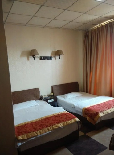 Yurui Business Hotel