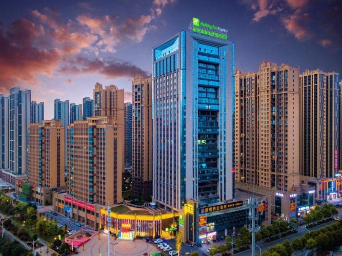 1 Bedroom Double Suite