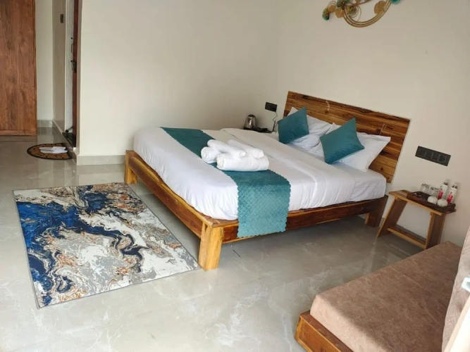 Standard Triple room