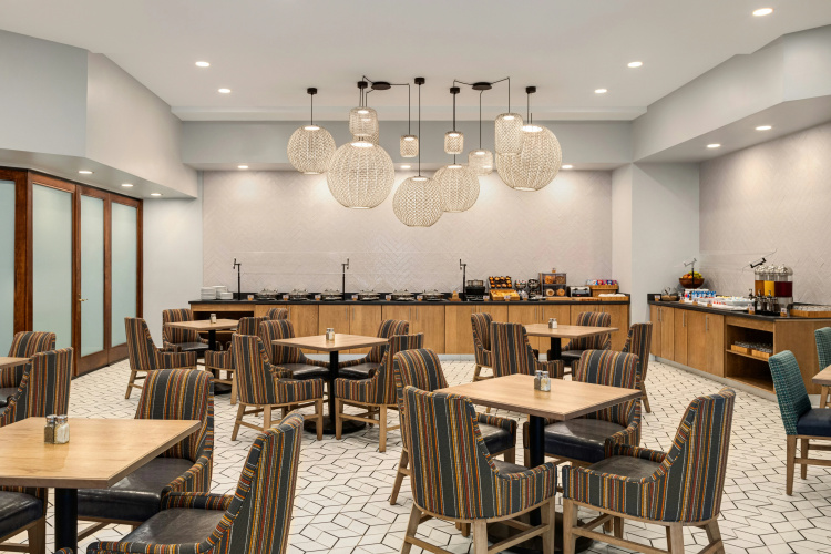 Doubletree By Hilton Fort Myers At Bell Towershops photo 29