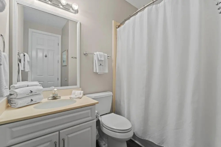 Regency Isle Penthouse 1106