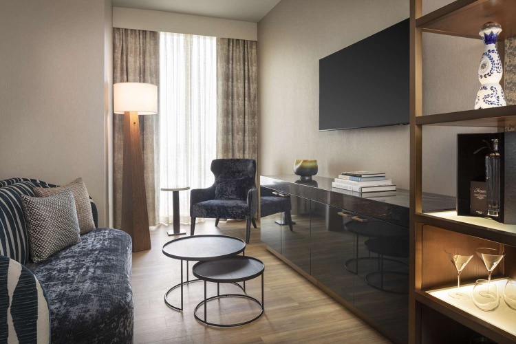 Caesars Republic Scottsdale, a Hilton Hotel photo 6