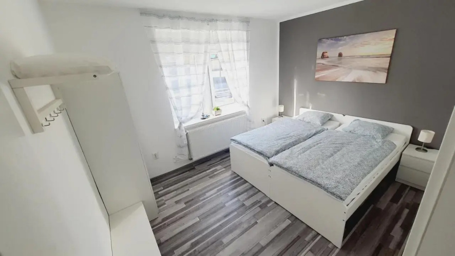 Apartma4us