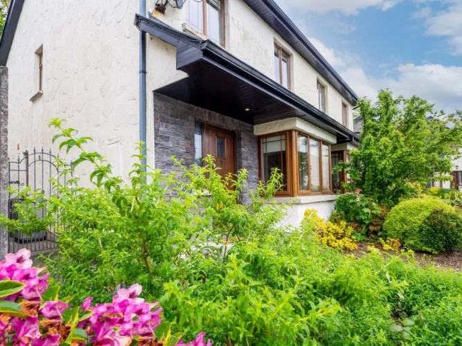 3 Bedrooms Cottage