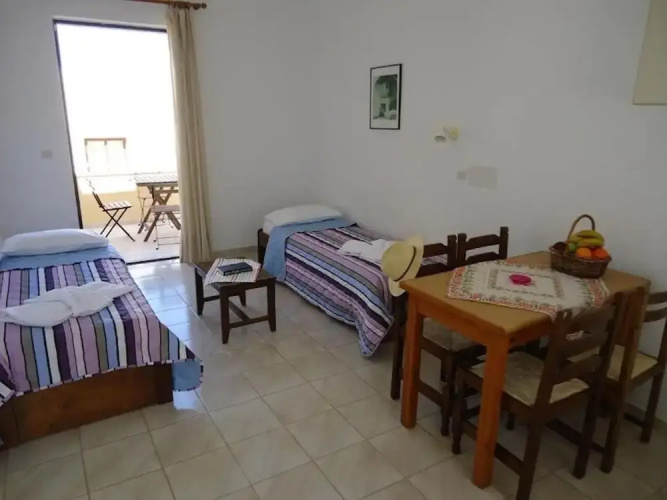 Two Three Bedroom Apt- Sea View Swimming Pool