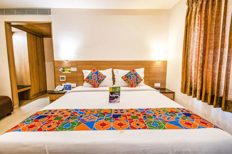 FabHotel Prime Royal Castle