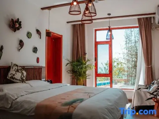 2 Bedrooms Standard Family room with sea view