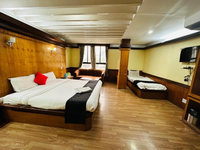 Standard Triple room with mountain view