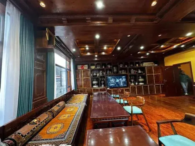 Bogong kar Hotel