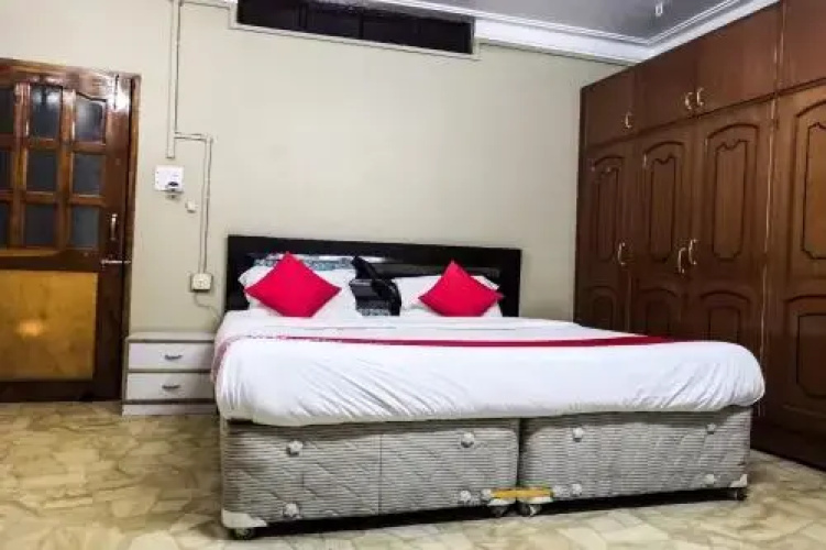 APR Guest House