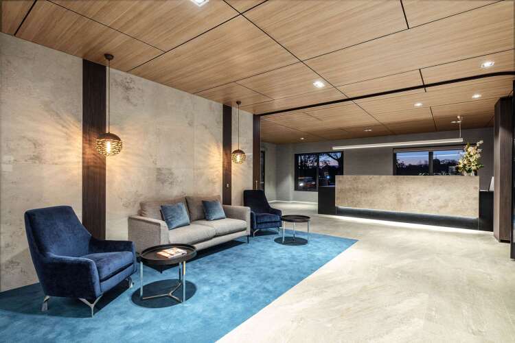 Quality Hotel LakesideOver view