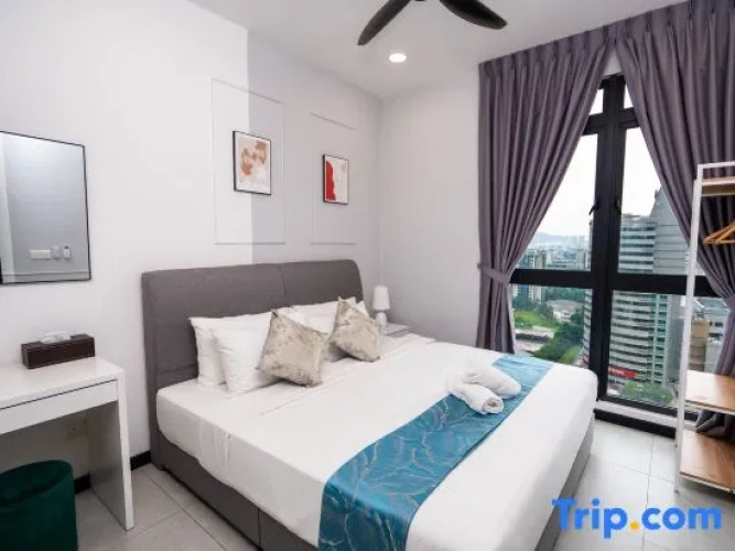 2 Bedrooms Apartment