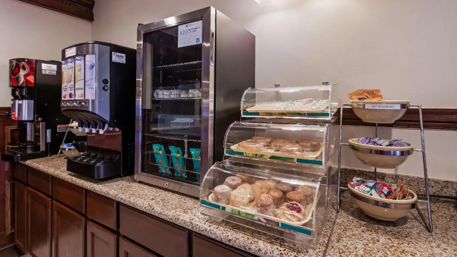 SureStay Plus Hotel by Best Western Auburn photo 13