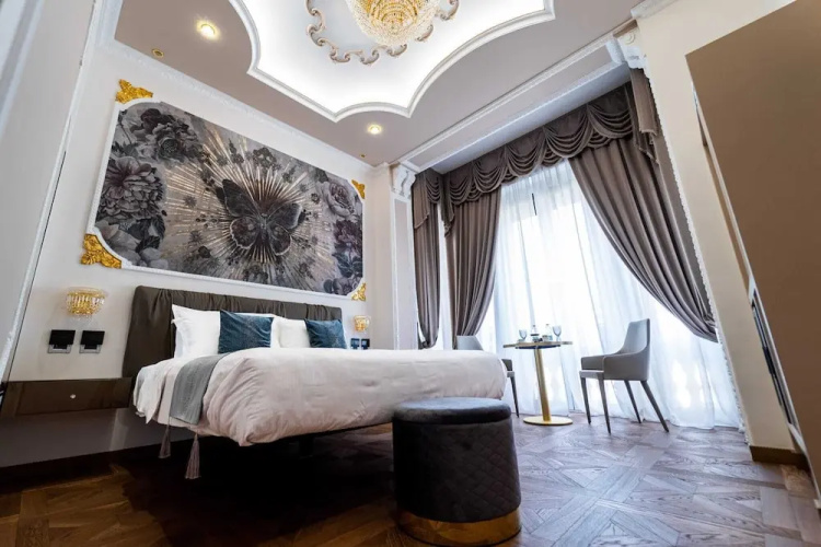 Queen Catlleya Suite