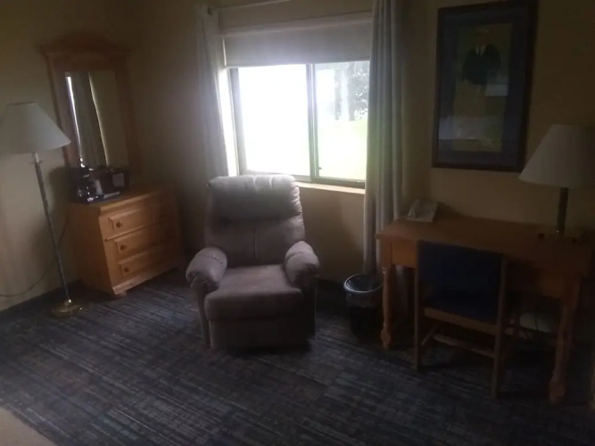 Super 8 Baxter/Brainerd Area