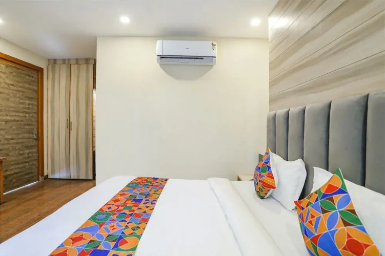 Fabhotel Js Pearl