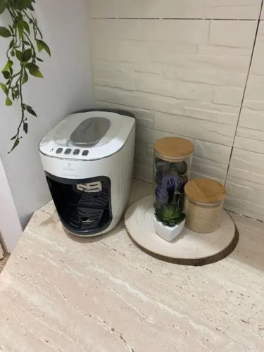Ultracentral Studio Apartment in Victory Square