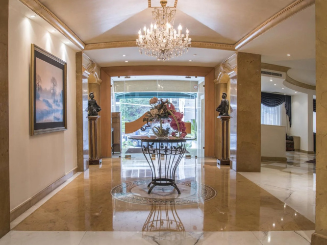 Bella Riva Hotel