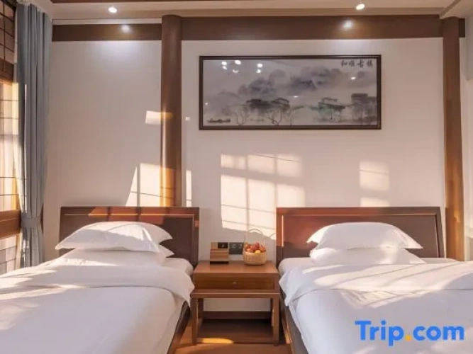 Standard Twin Family room