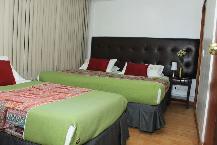 Standard Triple room