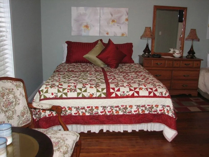 Chesterfield Inn