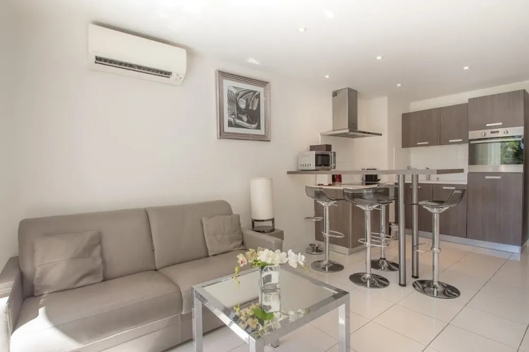 Croisette Apartments
