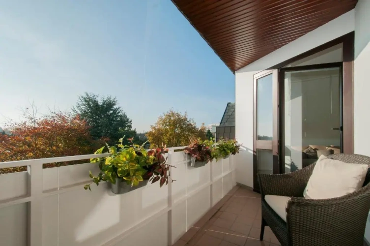 2 Bedrooms Apartment