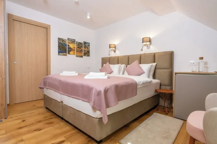 Classic Double room with courtyard view