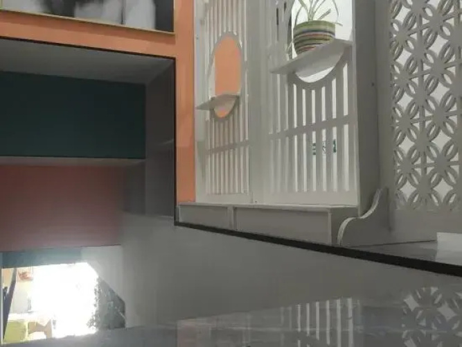 Lingyuan Longting Hotel