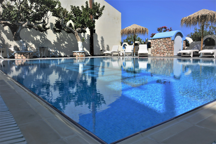 Artemis Santorini
