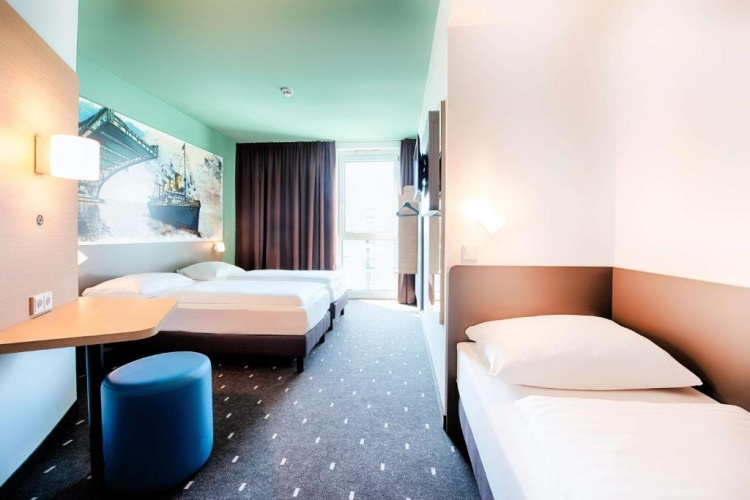 Triple room