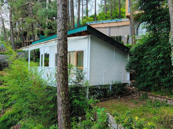 Deluxe Cottage with balcony