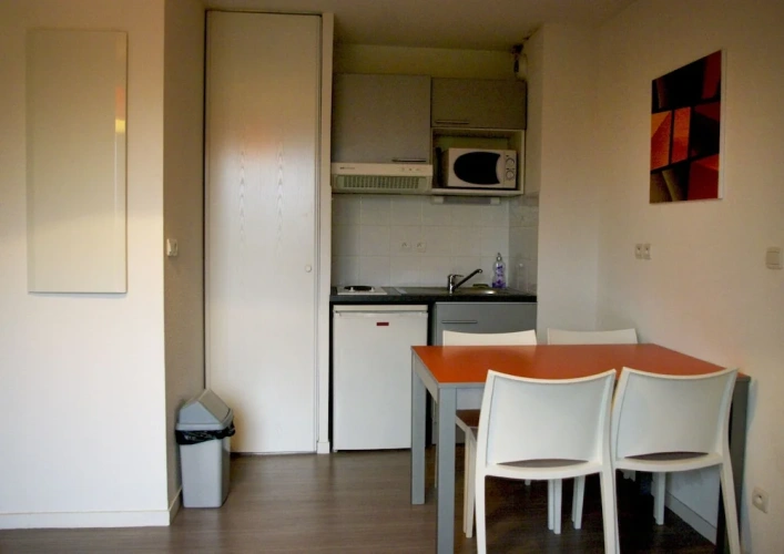 1 Bedroom Family Apartment