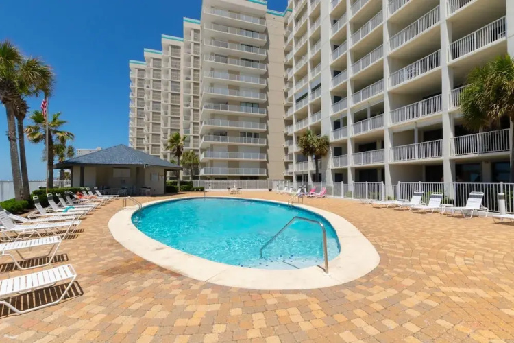 Windward Pointe 1506