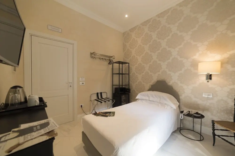 Classic Single room