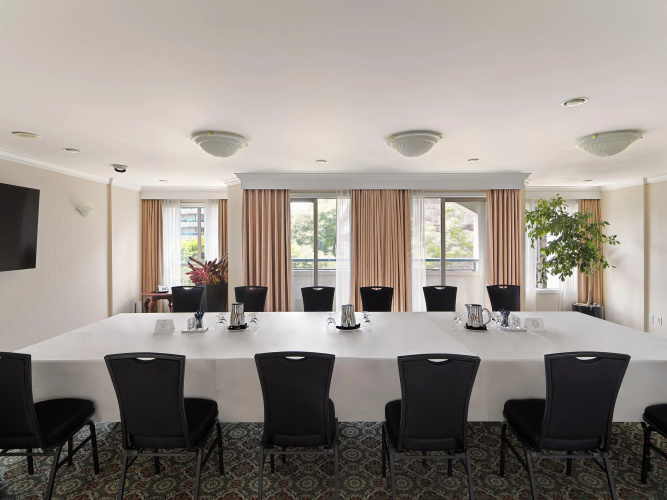 Grand Pacific photo 20