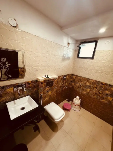 Hotel Lotus Inn